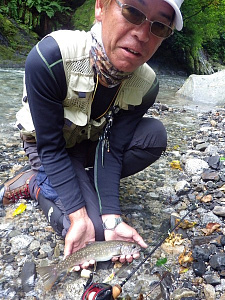 Be Sticky Trout Hiro Motoyama Model SS4-Custom